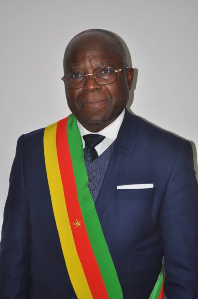 Dr Roger Njitchoua